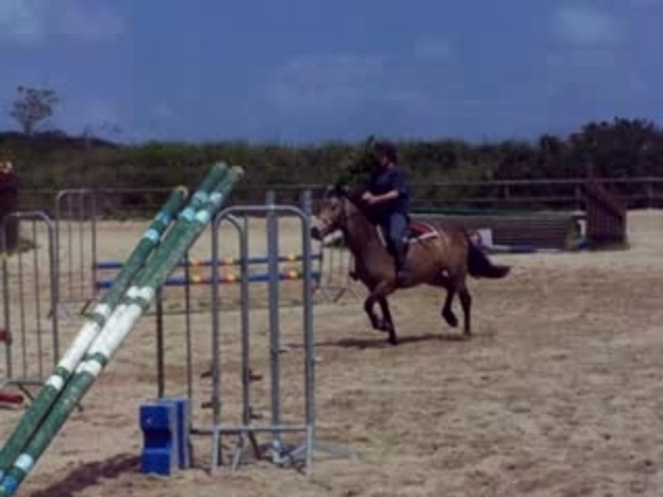 Sohpie et Jasmine > vidéo by FANNY P.
