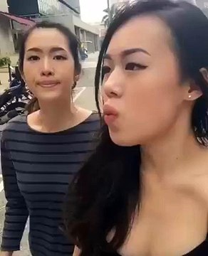 Ağzıyla Polis Siren Sesi Çıkartan Kızlar