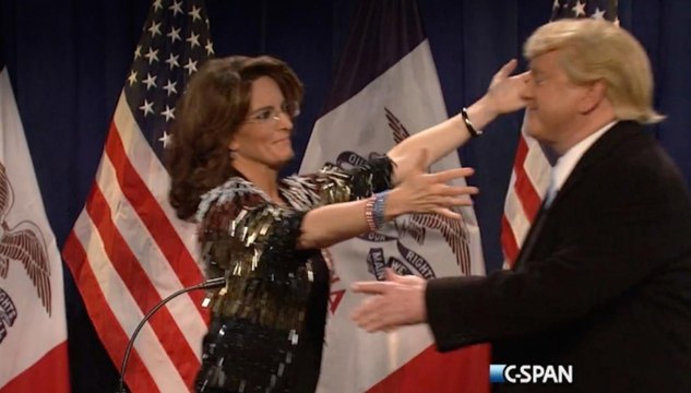Tina Fey returns to 'SNL' as Sarah Palin