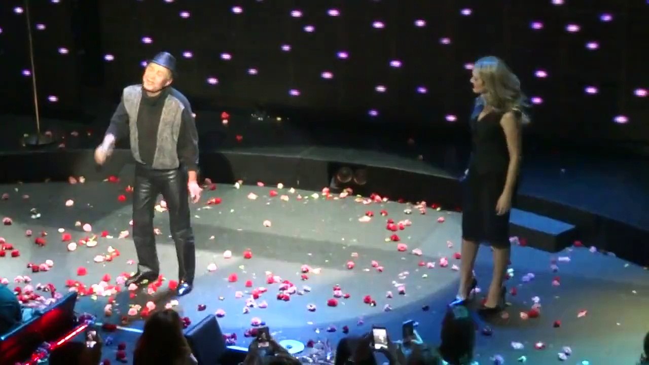 ''πειράζει που είμαι φίρμα''      VOX live 2016