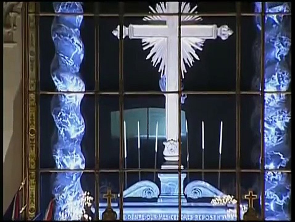 Petits chanteurs a la Croix de Bois PCCB) singing  TECCE VODA TECCE AVI-l2-7aoeozyE