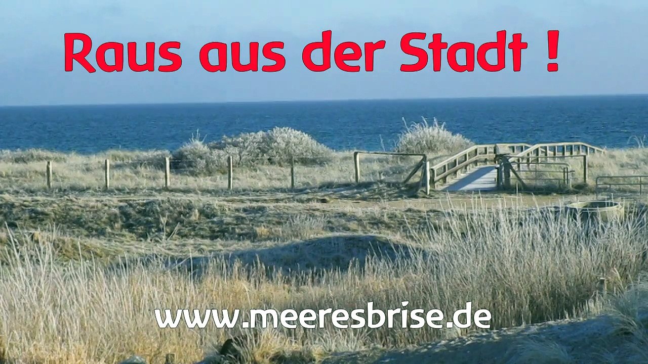 Dahme an der Ostsee im Winter. Tief durchatmen mit Wellenrauschen.