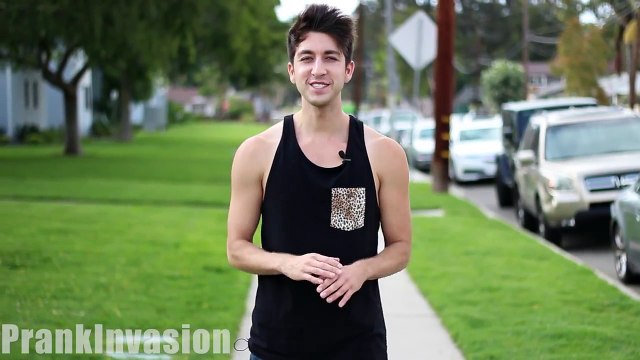 Kissing Prank - GYM EDITION(öpüşme cezalı oyun)