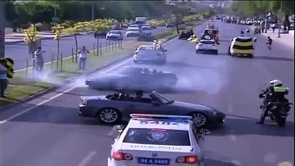 Honda s2000'ler Fenerbahçe takım otobüsü ve polisin önünde yanlıyor