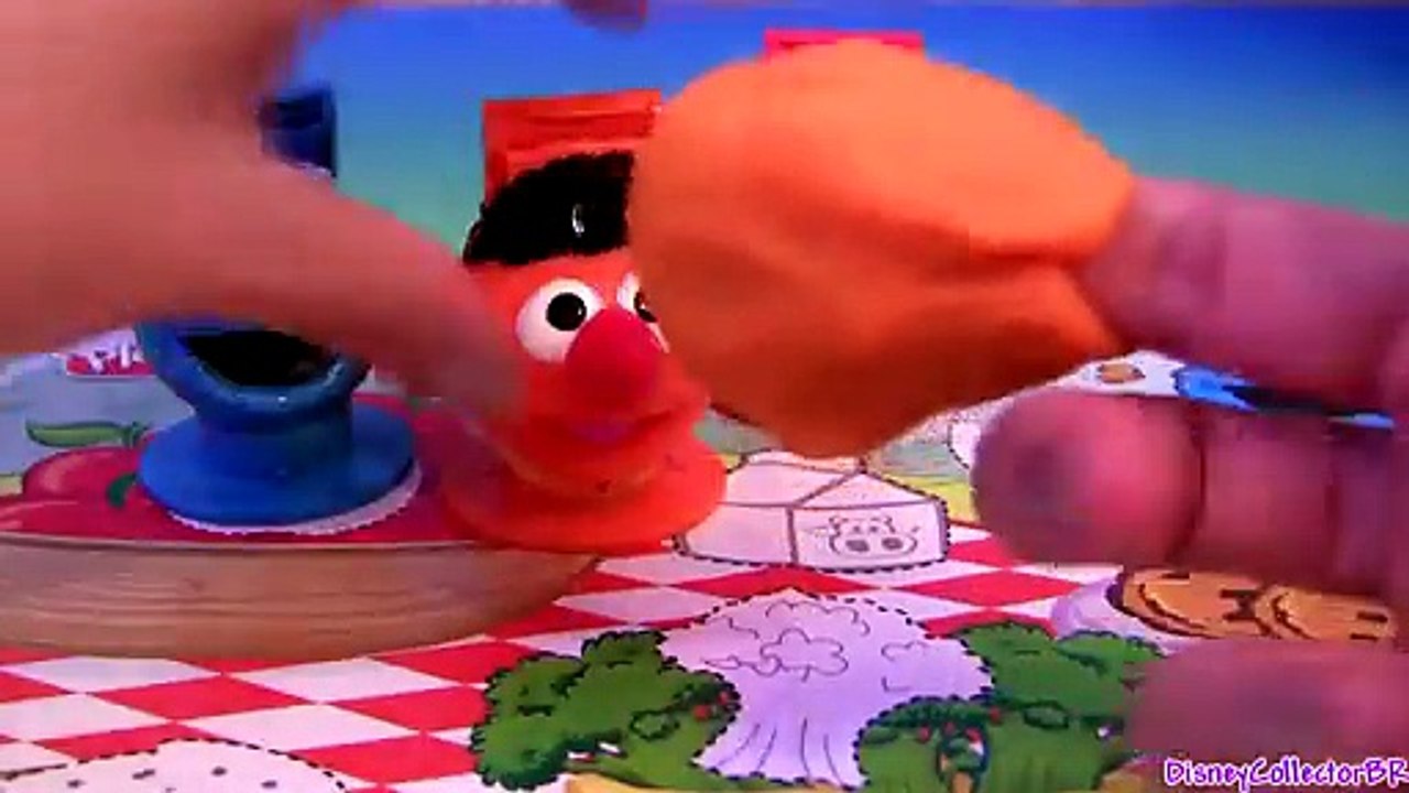 Cookie Monster Hand Puppets Play Doh - How to Make Playdough Sesame Street Elmo Ernie