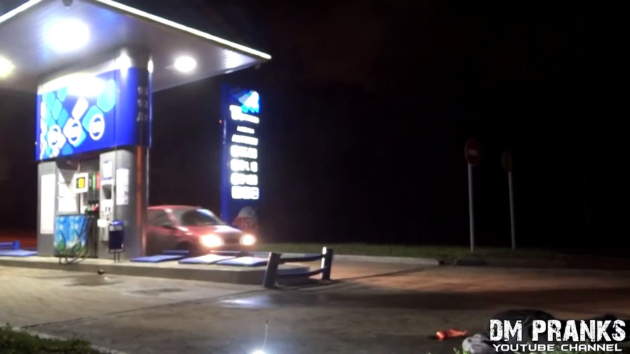 Zombie Scare Prank In Russia