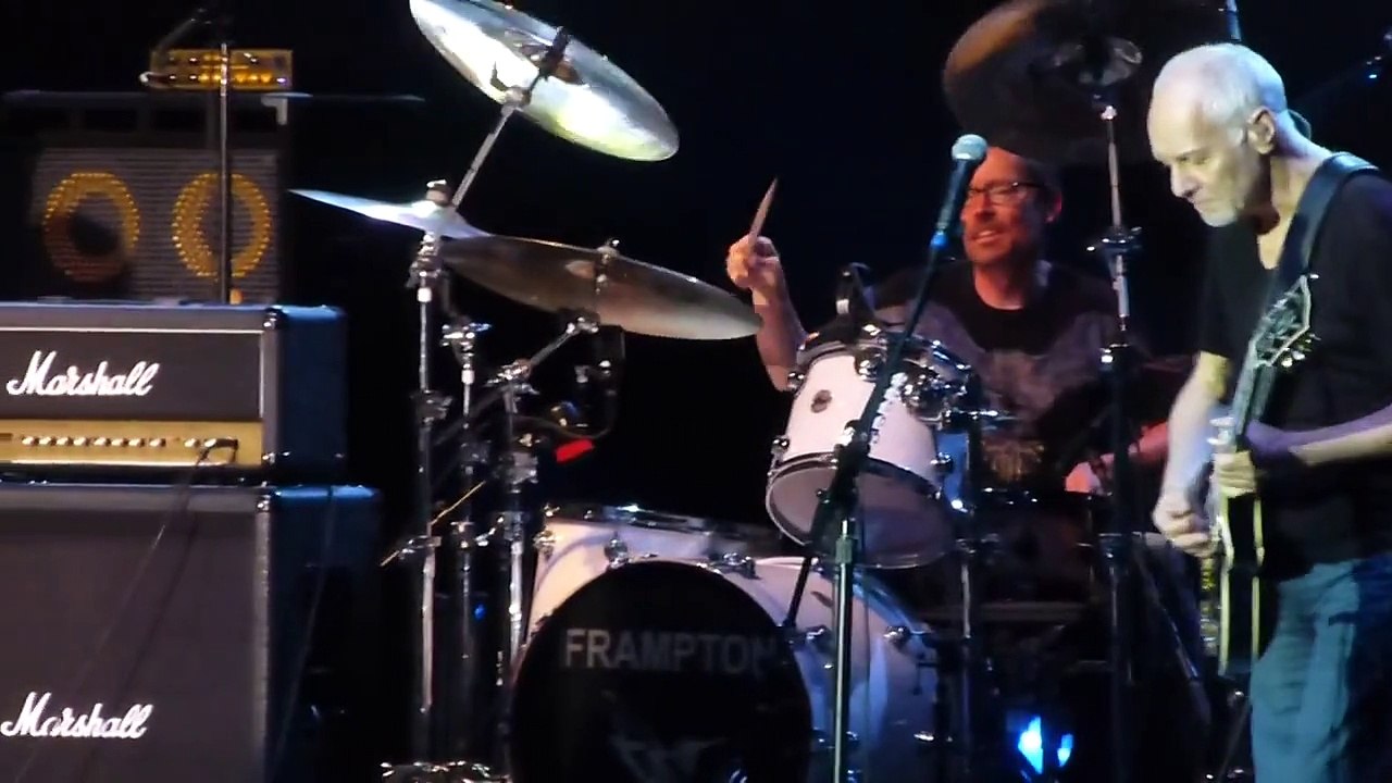 While My Guitar Gently Weeps Peter Frampton & Vinnie Moore@Sands Bethlehem PA Center 7/15/14