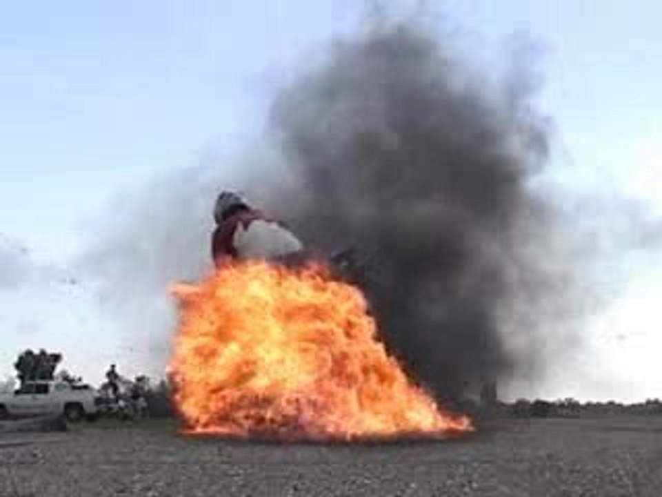 Demonstration et crash moto