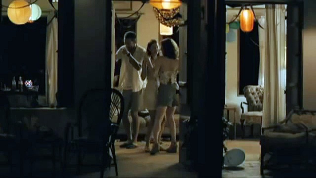 Adrift Official Trailer #1 - Vincent Cassel Movie (2009) HD