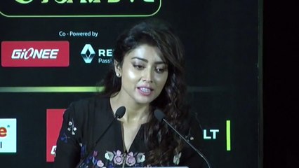 Shreya Saran Speech at the IIFA UTSAVAM 2016 - EveningShow.in