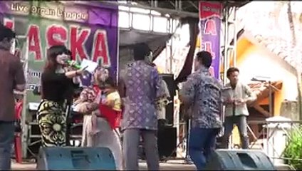 HIBURAN DANGDUT DUDA ARABAN