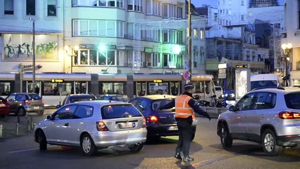Les embouteillages suite à la fermeture du tunnel Stéphanie