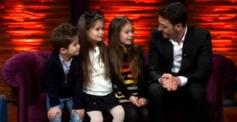 Çocukların Cevabı Mesut Özil'i Şoke Etti