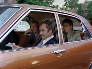 The Sweeney Season 1 Episode 4 Queen\'s Pawn