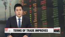 Korea's terms of trade improves on low oil prices