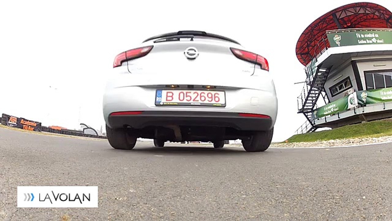 Vali Porcisteanu & Opel Astra - Car of the year 2016 in Romania HD