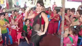 Wedding Bride's Dance - Indian Song Madly Performance