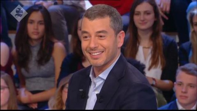 Najat Vallaud-Belkacem n'a pas regardé Manuel Valls