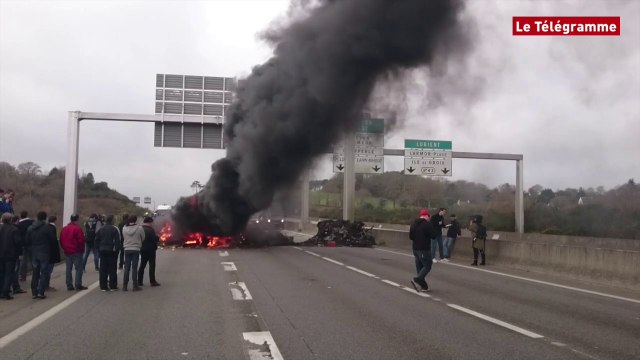 Lanester (56). Face à face sur la RN165