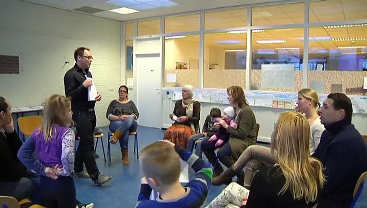 Gezinsklas: samen met papa en mama naar school - RTV Noord
