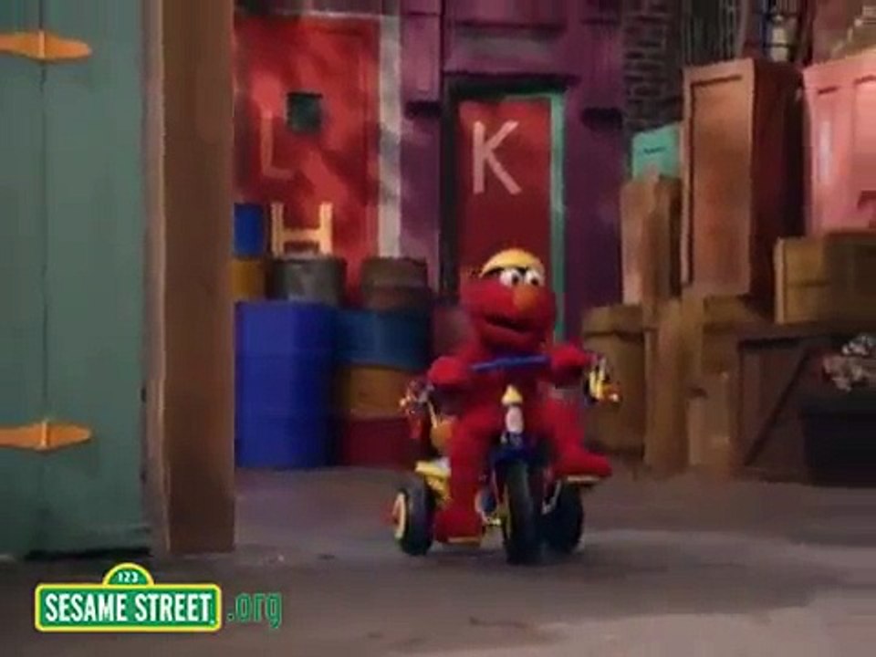 Sesame Street: Elmo Riding A Tricycle - Dailymotion Video