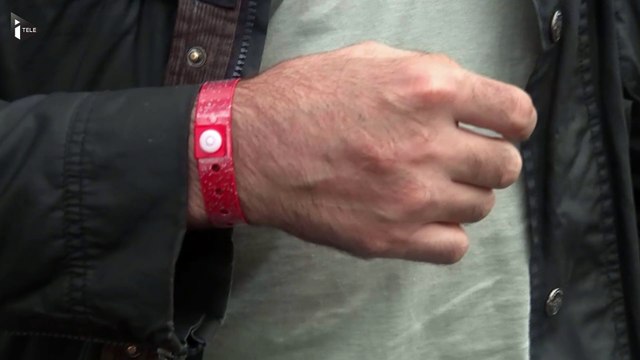 Pays de Galles: retrait du dispositif obligeant les migrants à porter un bracelet