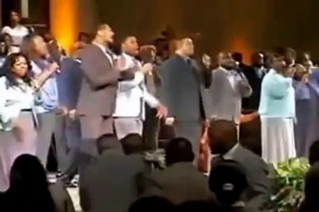 Marvin Winans & Donnie McClurkin Worship Medley at Holy Convocation 2015