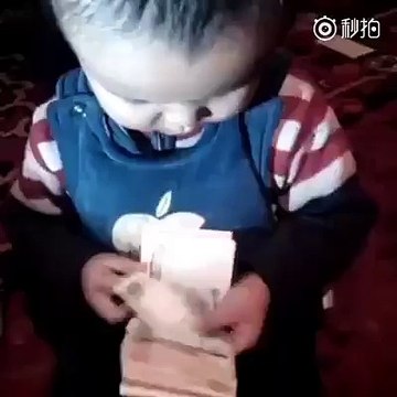 A Small Baby is Counting Notes | Amazing & Unbelievable |