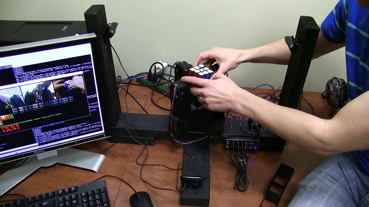 Le robot qui resout un Rubiks Cube le plus rapidement