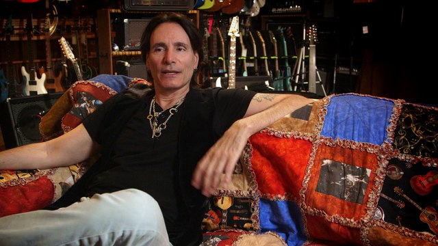 New DVD/Blue Ray of one of Rock's greatest guitarists Ritchie Blackmore. Watch here.