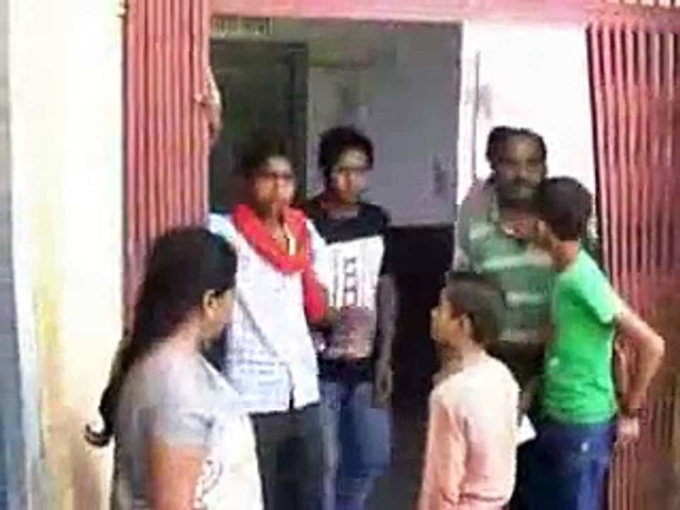 Real Singham - Police Officer Ne Ki Manchle Ladko Ki Pitayi