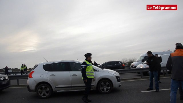 RN165. La quatre voies bloquée à Auray