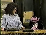 Classic Sesame Street - The Count Chases Maria
