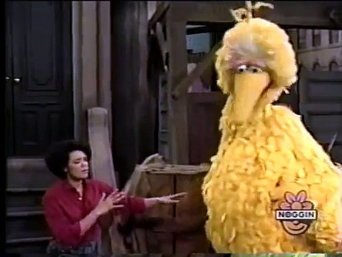 Classic Sesame Street - Big Bird Counts Backwards