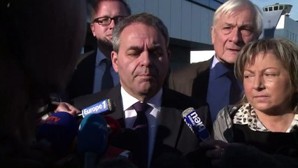 Xavier Bertrand enjoint Hollande à se rendre à Calais