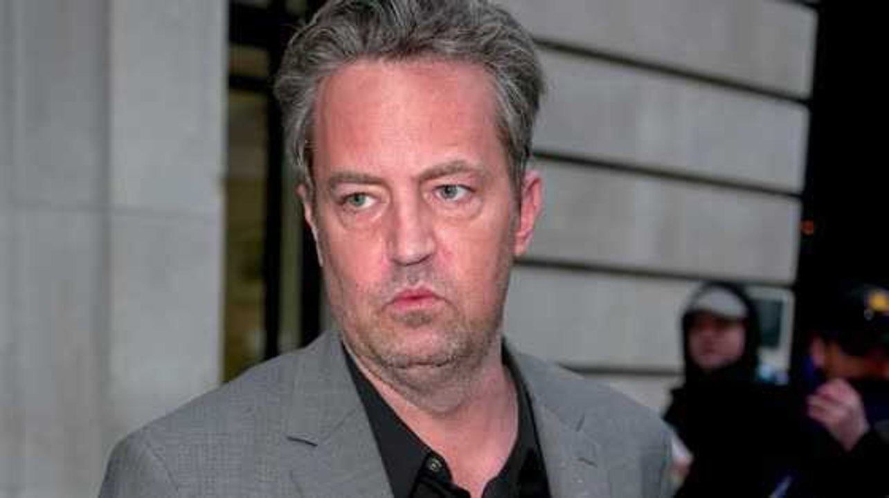 Perry Doesn't Remember Season of Friends