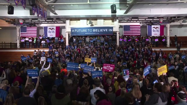 USA: Sanders critique le manque d'énergie de la campagne Clinton