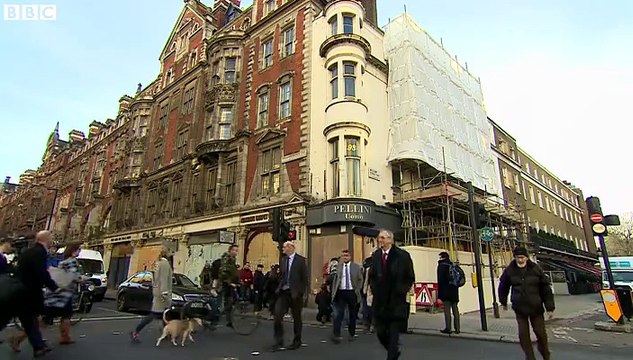 Banksy mural criticises treatment of Calais refugees