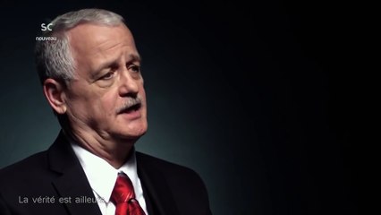 Un OVNI cigare prend en chasse un hélicoptère militaire US !