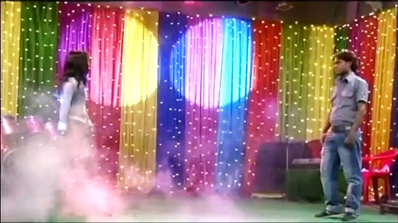 जीन्स छोड़ के पहिनह सलवार Jeancs Chhodke Penha Salawar_Bhojpuri Hot Dance Song _Live sexy Dance 2015