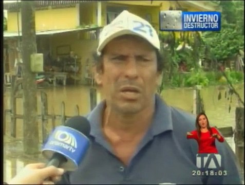 Lluvia deja comunidades y cultivos bajo el agua