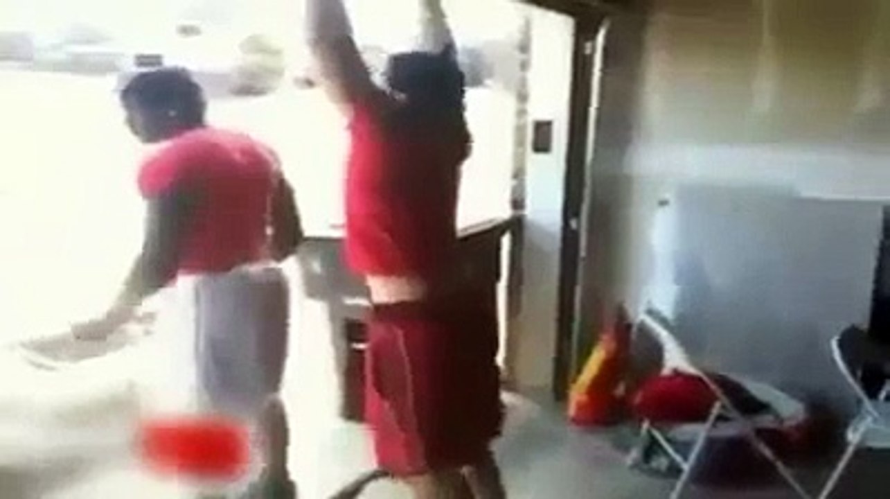 Funny Prank Fail At Gym