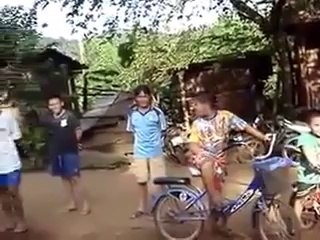 Funny Kids Thai Boxing
