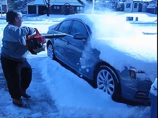Best way to clean the snow off your vehicle