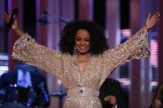 Diana Ross I'm Coming out live ♥♫♥