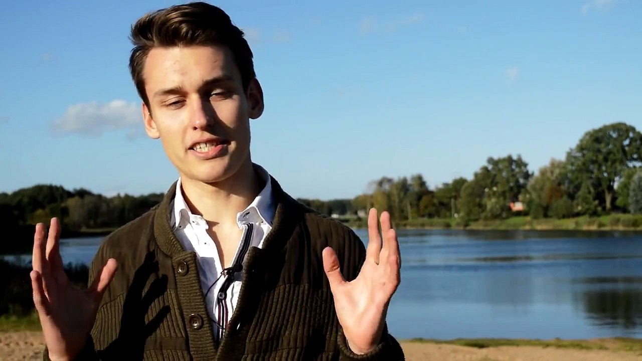 How I Went From Not Reading to Reading 7+ Books a Day - YouTube