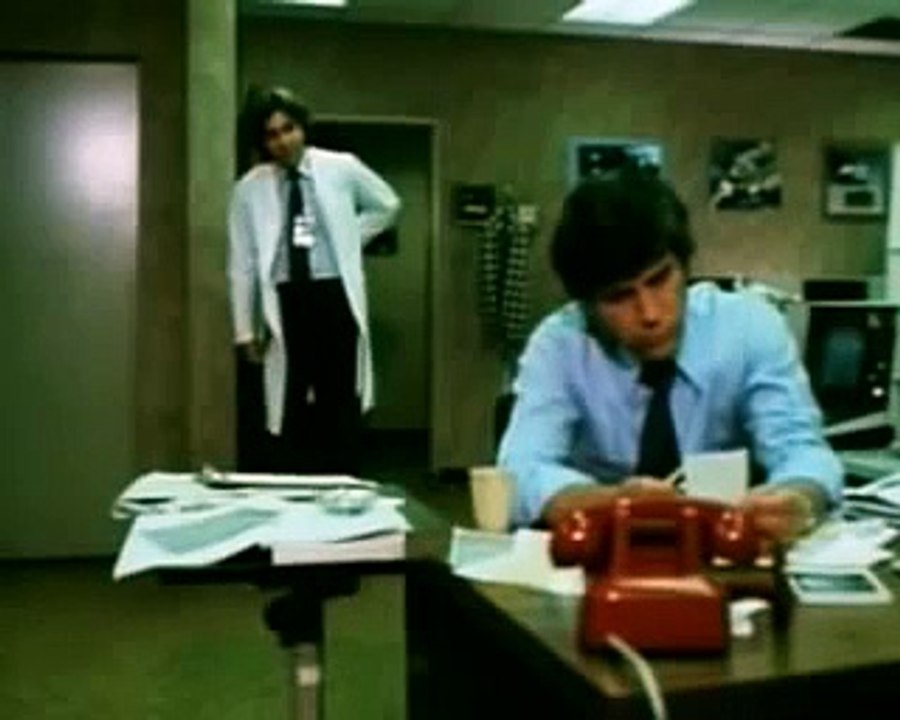 End of the World 1977 Full Length classic Sci fi movie, Christopher Lee
