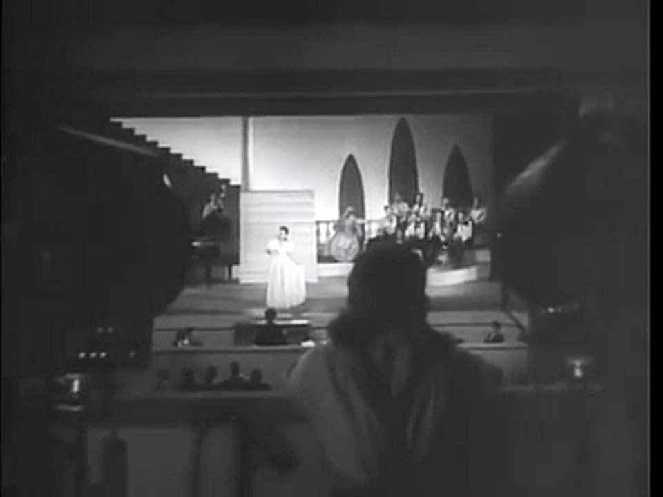 そよかぜ ~ リンゴの唄 ~（1945年）- 佐々木 康 / A Light Wind - Yasushi Sasa
