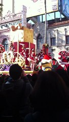 the minions dancing with Japanese Girls