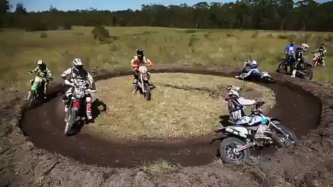 Comment pratiquer les virages en motocross